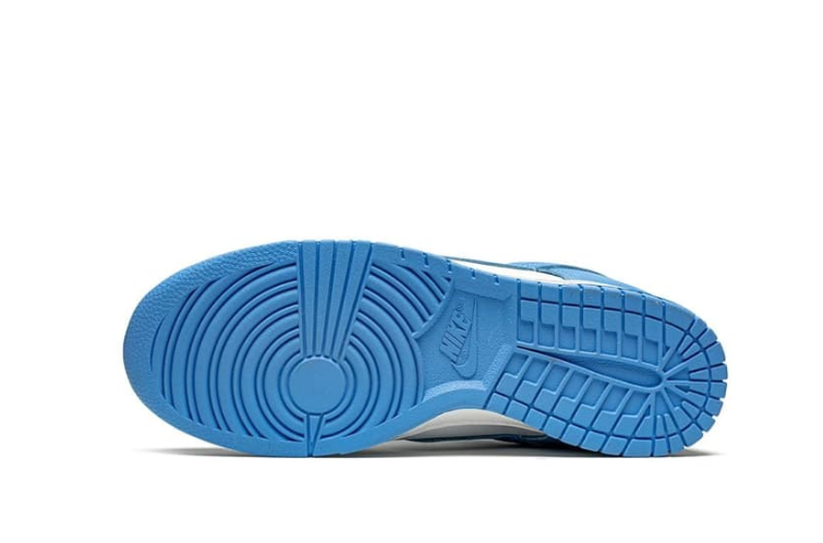 Nike Dunk Low ‘University Blue’ Sneaker